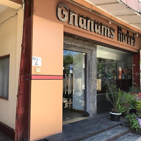Gnaanams Hotel And Restaurant Jaffna Extérieur photo